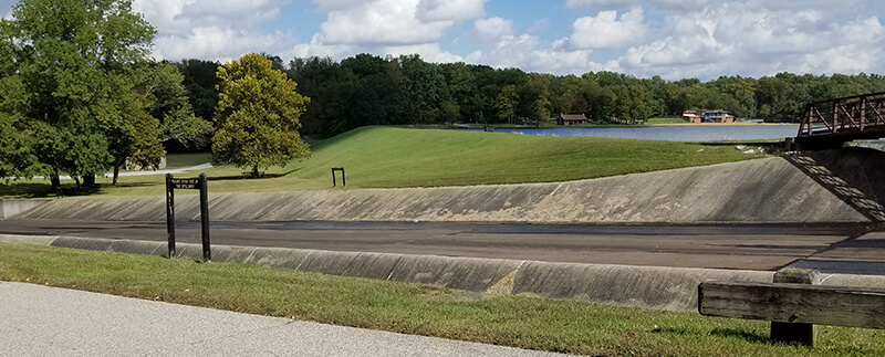 Lincoln Lake dam at Lincoln State Park